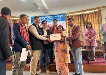 आर्थिक लेखक तथा पत्रकार रिसव गौतम सम्मानित