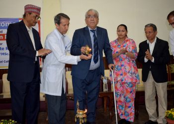 नेपाल मेडिकल कलेजका विद्यार्थीलाई अभिमुखीकरण