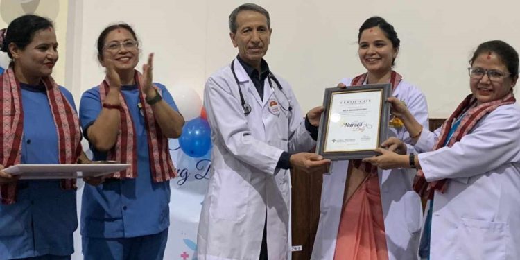 नेपाल मेडिकल कलेजका १० वर्षदेखि कार्यरत स्टाफ नर्स तथा इन्चार्जहरु  सम्मानित