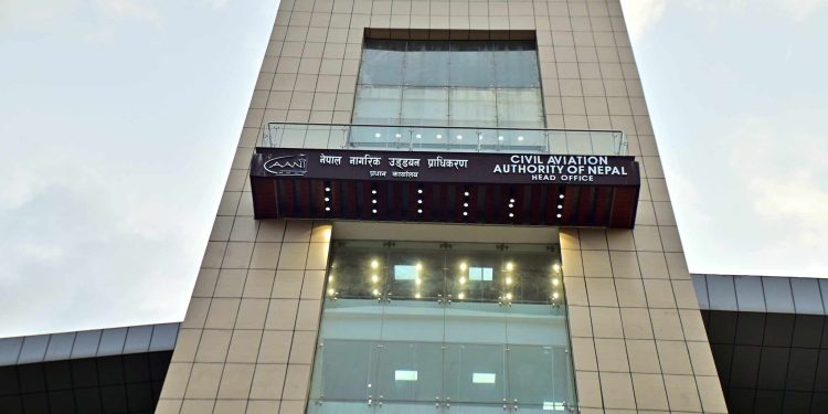 इन्धनको मूल्य घटेलगतै हवाई भाडा पनि घट्याे-