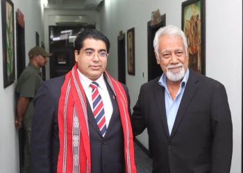 प्रधानमन्त्री गुस्माओ द्वारा सांसद ढकाललाइ बिशेष अभिनन्दन