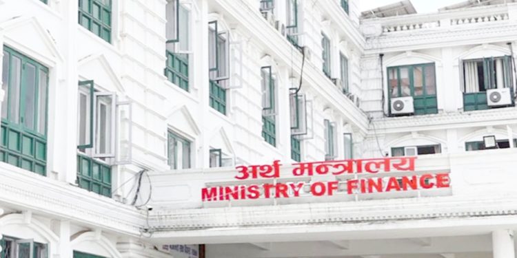 स्वास्थ्य बिमा भुक्तानीलाई रु.३ अर्ब ८४ करोड निकासा