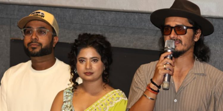 चलचित्र जनै हराएको मान्छे प्रिमियरमा