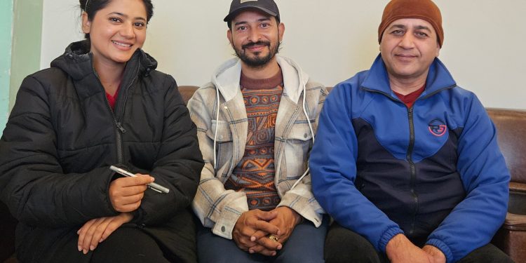 केकी र सुलक्षणले घोषणा गरे पेट्रोल पम्प